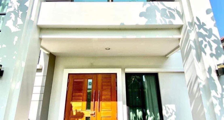 出售 4 卧室 独立屋 在 Mueang Nonthaburi, Nonthaburi