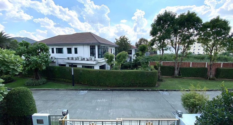 出售 4 卧室 独立屋 在 Mueang Nonthaburi, Nonthaburi