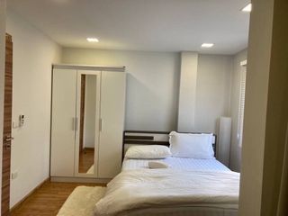 Haus zur Miete mit 3 Zimmer in Watthana, Bangkok