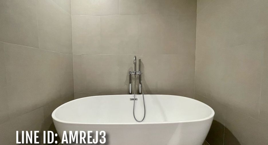 Apartamento en alquiler de 4 habitaciones en Watthana, Bangkok