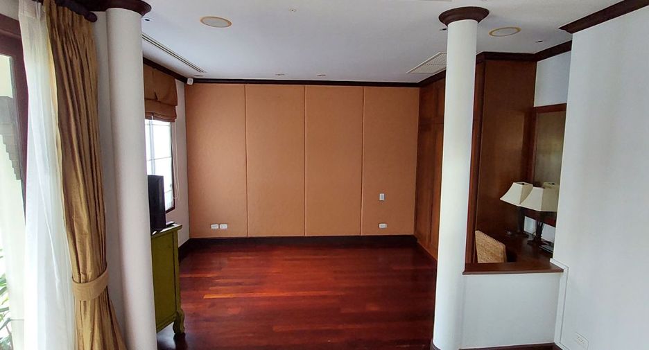 Villa zum Kauf mit 4 Zimmer in Thalang, Phuket