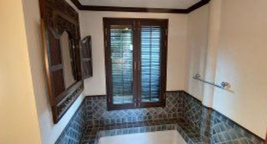 Villa zum Kauf mit 4 Zimmer in Thalang, Phuket