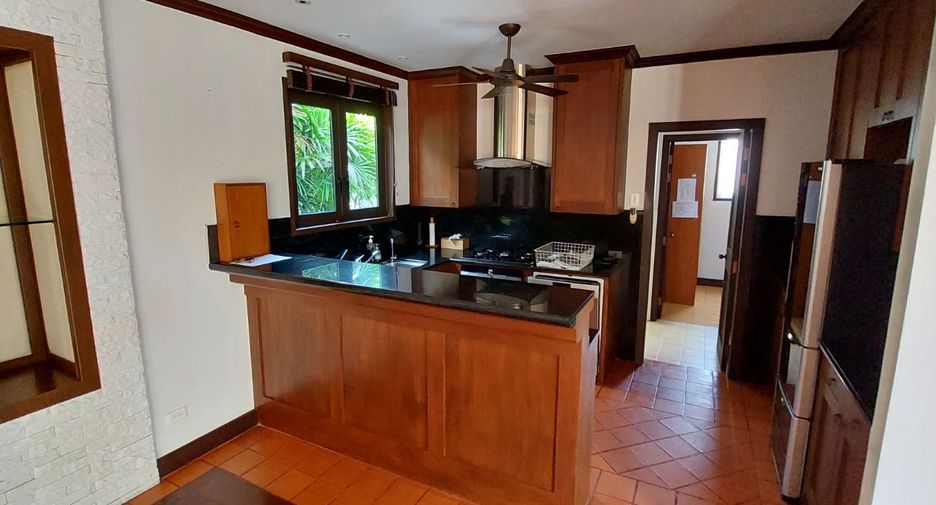 Villa zum Kauf mit 4 Zimmer in Thalang, Phuket