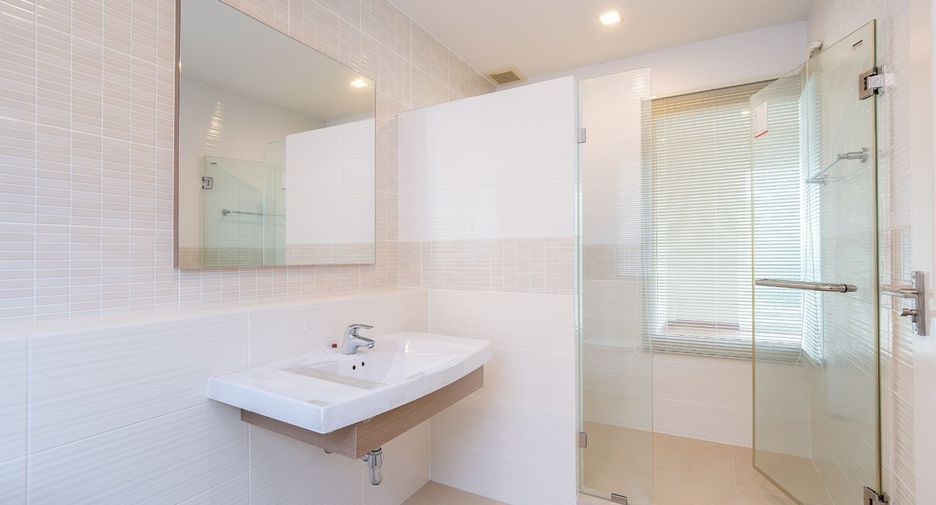 À vendre 4 chambres maison à Pak Kret, Nonthaburi