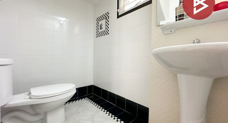 Casa en venta de 3 habitaciones en Mueang Chon Buri, Chonburi