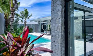 For sale 4 bedrooms villa in Mueang Phuket, Phuket