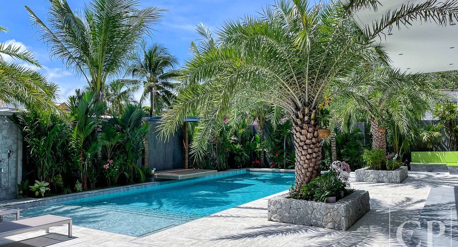 For sale 4 bedrooms villa in Mueang Phuket, Phuket