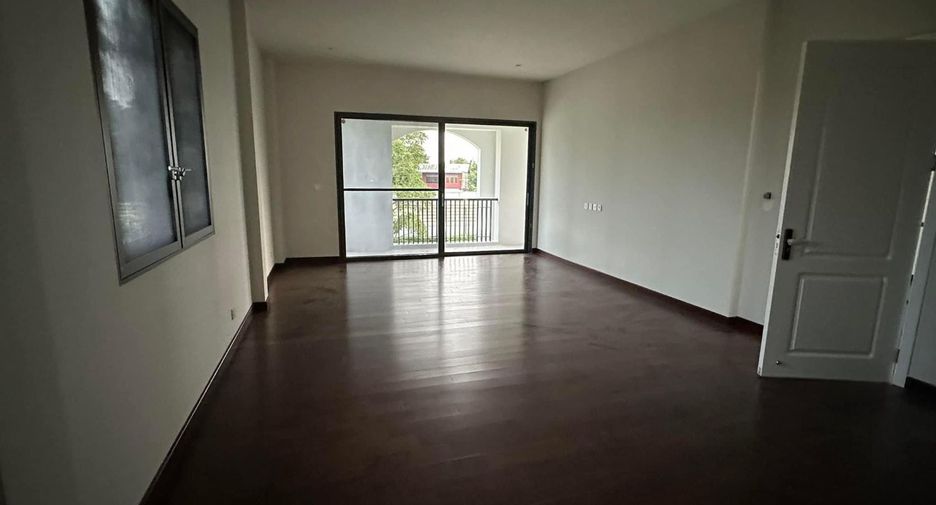 ขาย 4 ห้องนอน บ้านเดี่ยว ใน ลาดกระบัง, กรุงเทพฯ