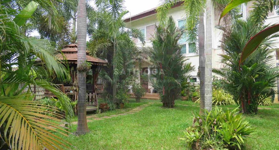 For sale 6 ベッドルーム house in San Sai, Chiang Mai