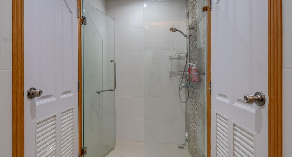 For sale 2 bedrooms condo in Mueang Phuket, Phuket
