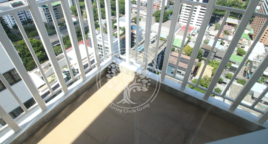 For rent and for sale 4 bedrooms condo in Watthana, Bangkok