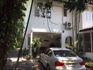 Haus zum Kauf mit 6 Zimmer in Watthana, Bangkok