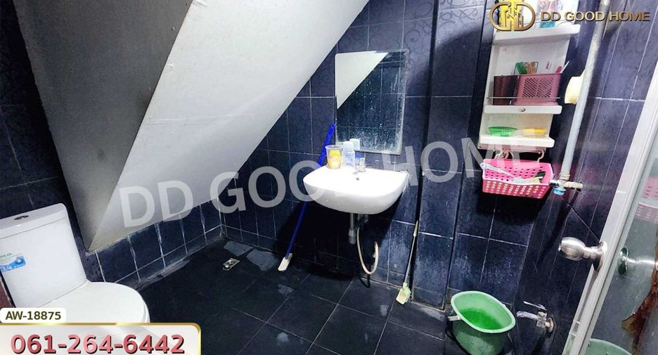 For sale 5 bedrooms house in Khlong San, Bangkok
