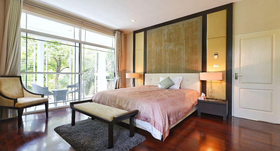 For sale 4 bedrooms house in Pak Kret, Nonthaburi