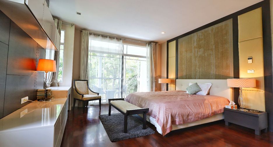 For sale 4 bedrooms house in Pak Kret, Nonthaburi