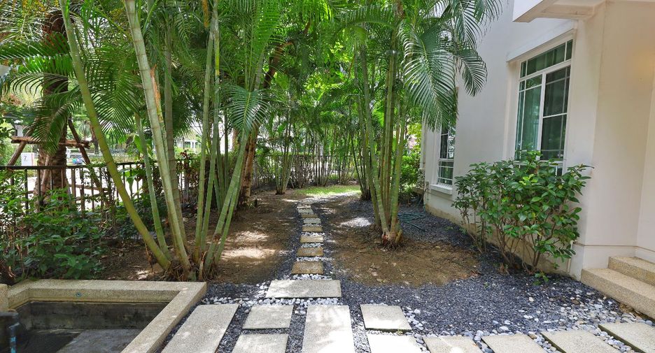 For sale 4 bedrooms house in Pak Kret, Nonthaburi