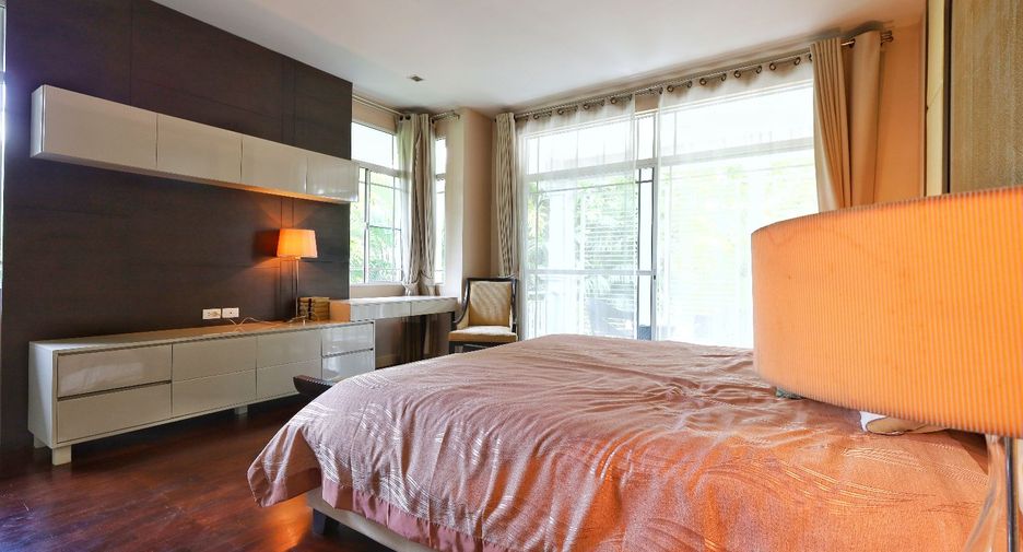 For sale 4 bedrooms house in Pak Kret, Nonthaburi