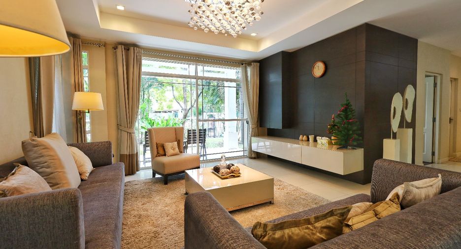 For sale 4 bedrooms house in Pak Kret, Nonthaburi