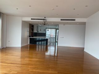 出租 4 卧室 公寓 在 Khlong Toei, 曼谷
