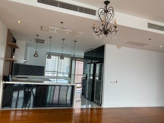 出租 4 卧室 公寓 在 Khlong Toei, 曼谷