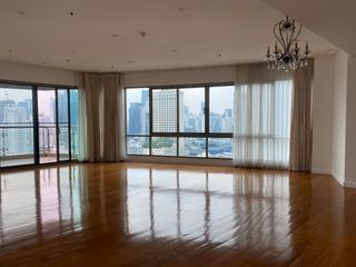 出租 4 卧室 公寓 在 Khlong Toei, 曼谷