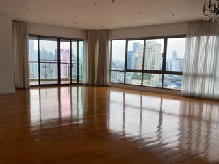 出租 4 卧室 公寓 在 Khlong Toei, 曼谷