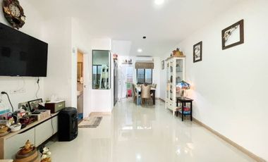 For sale 4 Beds townhouse in Bang Khae, Bangkok