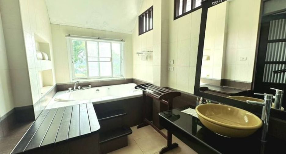 For sale 3 bedrooms house in Si Racha, Chonburi