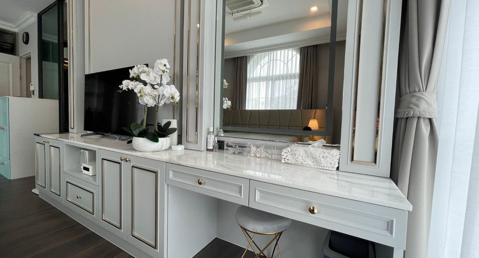 Haus zum Kauf mit 4 Zimmer in Bang Khen, Bangkok