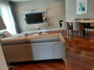 Condo en alquiler de 5 habitaciones en Huai Khwang, Bangkok