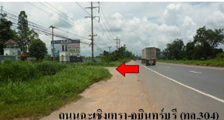 For sale 2 bedrooms townhouse in Phanom Sarakham, Chachoengsao