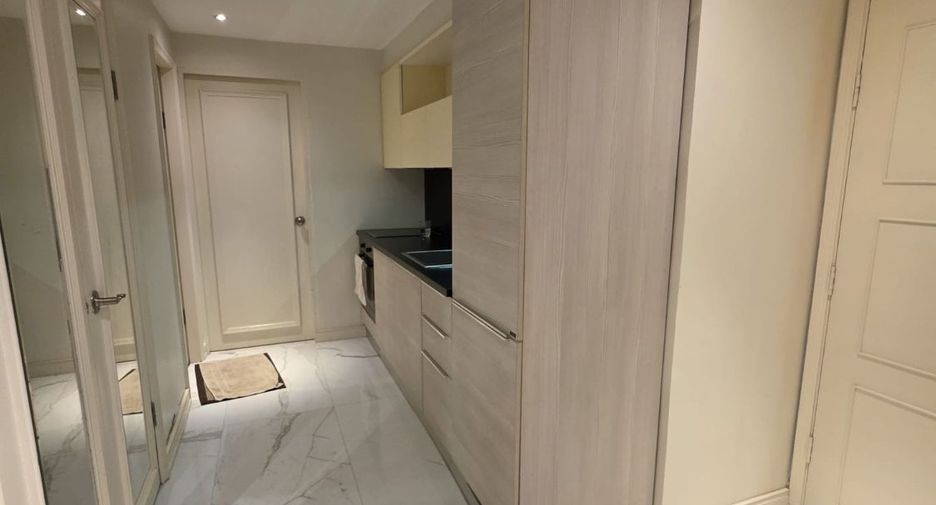 For sale 3 bedrooms condo in Pathum Wan, Bangkok