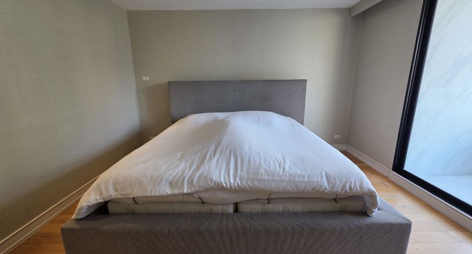 For sale 3 bedrooms condo in Pathum Wan, Bangkok