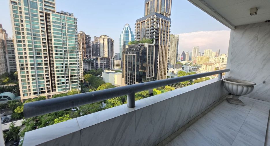 For sale 3 bedrooms condo in Pathum Wan, Bangkok