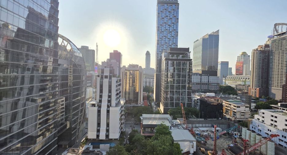 For sale 3 bedrooms condo in Pathum Wan, Bangkok