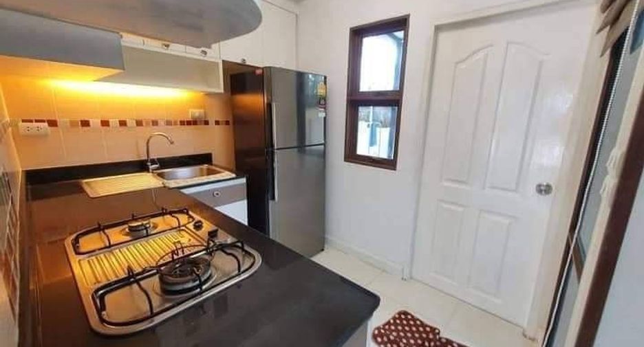 Reihenhaus zur Miete mit 3 Zimmer in Watthana, Bangkok