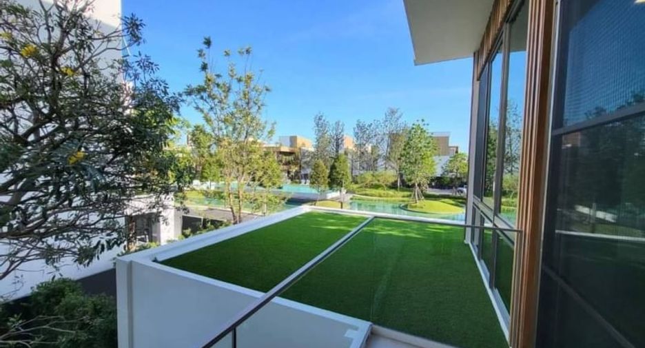 For rent 3 bedrooms house in Saphan Sung, Bangkok