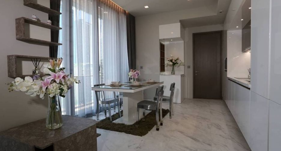 For sale 2 bedrooms condo in Watthana, Bangkok