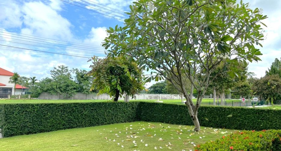 À vendre 3 chambres maison à San Kamphaeng, Chiang Mai