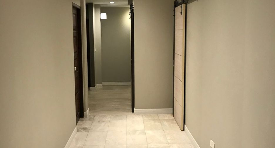 出租 和 出售 1 卧室 独立屋 在 Khlong Toei, 曼谷