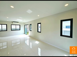 For sale 3 Beds house in Lam Luk Ka, Pathum Thani