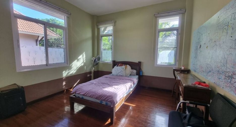 For rent and for sale 3 bedrooms house in Si Racha, Chonburi