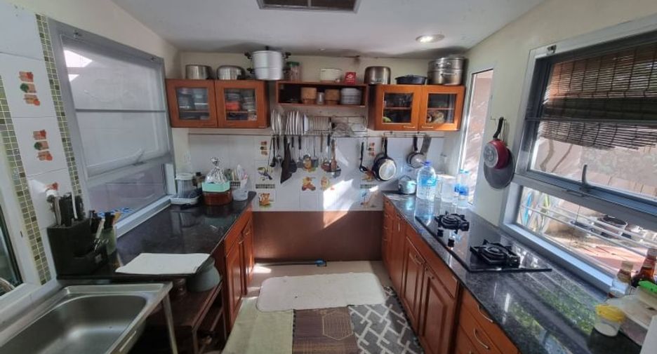 For rent and for sale 3 bedrooms house in Si Racha, Chonburi