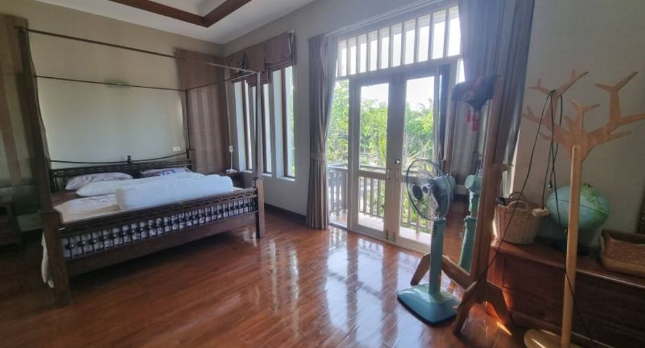 For rent and for sale 3 bedrooms house in Si Racha, Chonburi