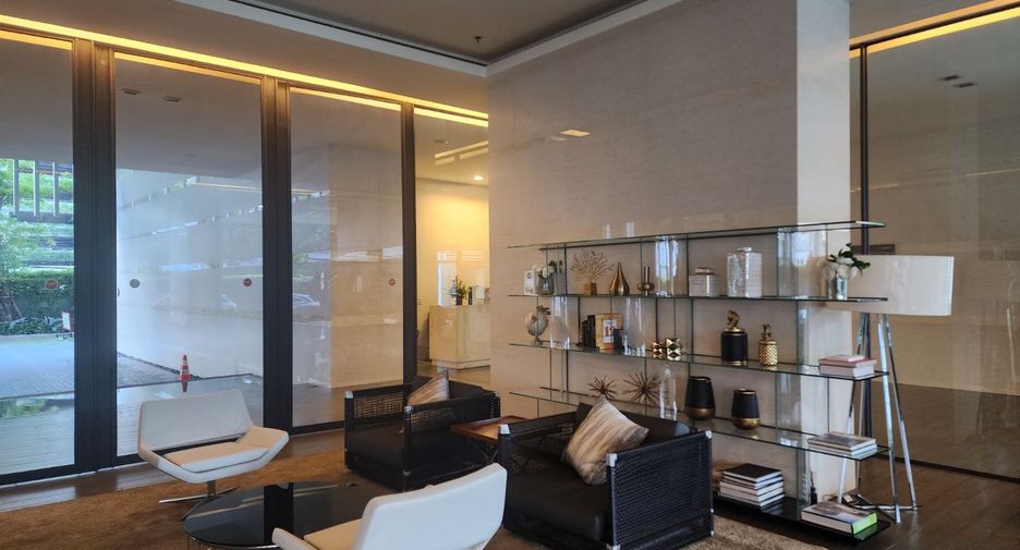 For rent and for sale 1 bed condo in Sathon, Bangkok