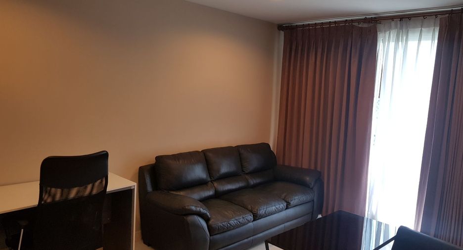 À vendre 1 chambre condo à Khlong Toei, Bangkok
