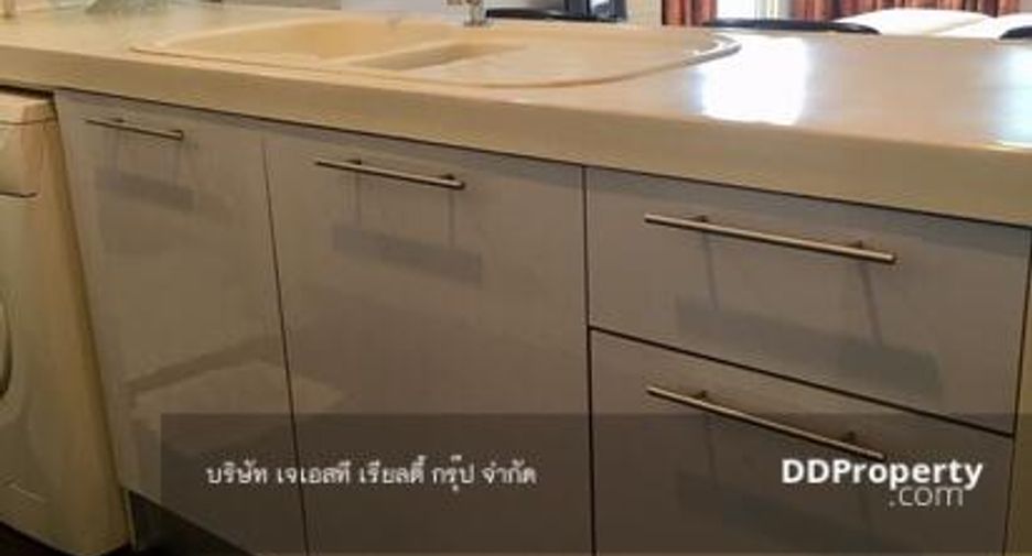 For rent and for sale 2 bedrooms condo in Pathum Wan, Bangkok