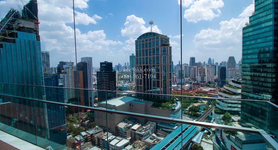 Condo en venta de 3 habitaciones en Khlong Toei, Bangkok