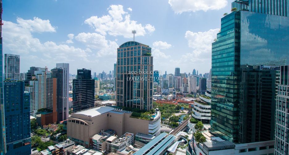 Condo en venta de 3 habitaciones en Khlong Toei, Bangkok