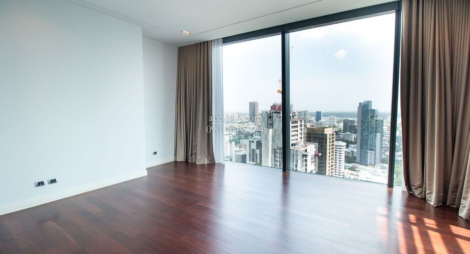 Condo en venta de 3 habitaciones en Khlong Toei, Bangkok